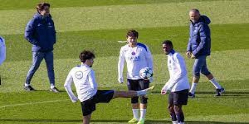 爱游戏体育深度解读：科技赋能下的足球文化传播-  爱游戏体育