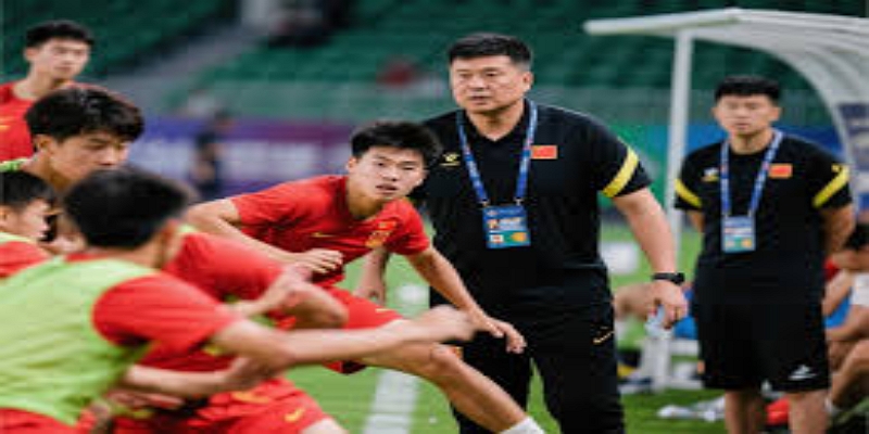 独家解析：西汉姆联女足的重建工程如何启动？ -爱游戏体育