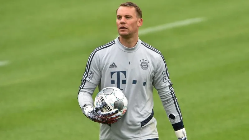 德国国家队中的荣誉与战术核心地位