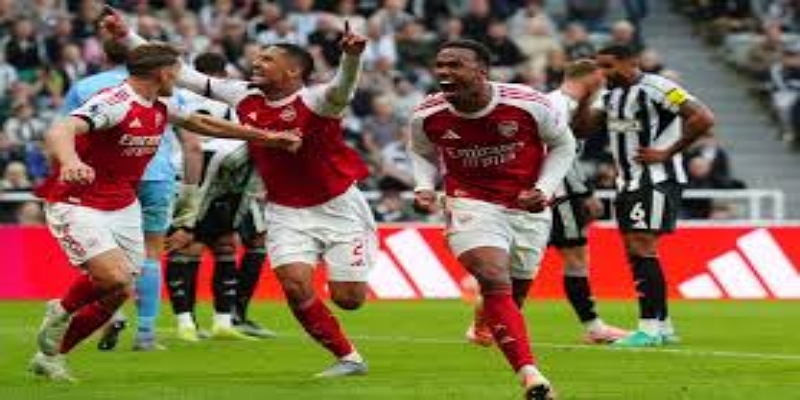 切赫—门将位置的耐心博弈- 爱游戏体育