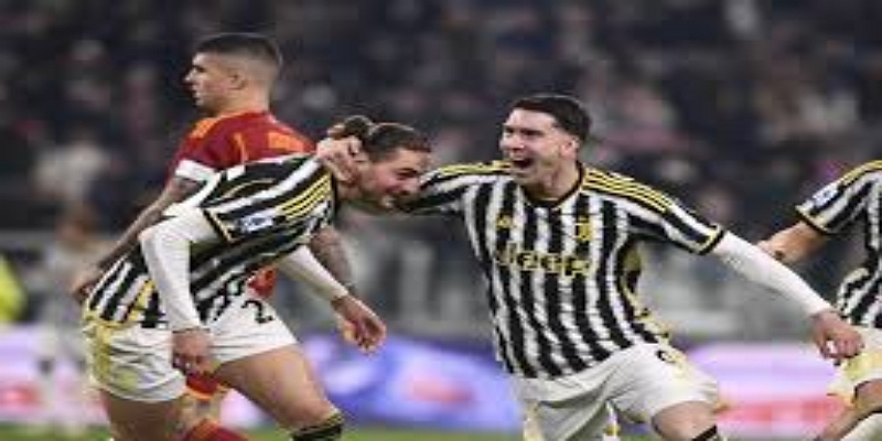 绝杀瞬间—博努奇补时制胜球- 爱游戏体育