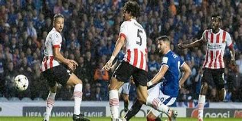 战术对决解析—爱游戏体育拆解关键攻防体系-爱游戏体育